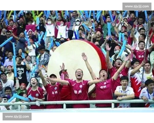 苏超赛场现 散装家庭：父母为连云港助威，子女为苏州呐喊