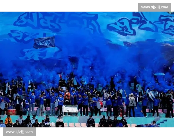 蓝白战火重燃:青超联赛巅峰对决燃爆高原绿茵场